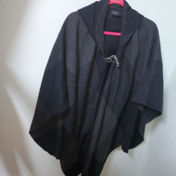 Lord & Taylor Hooded Cape Poncho Plaid boho - Picture 3 of 7